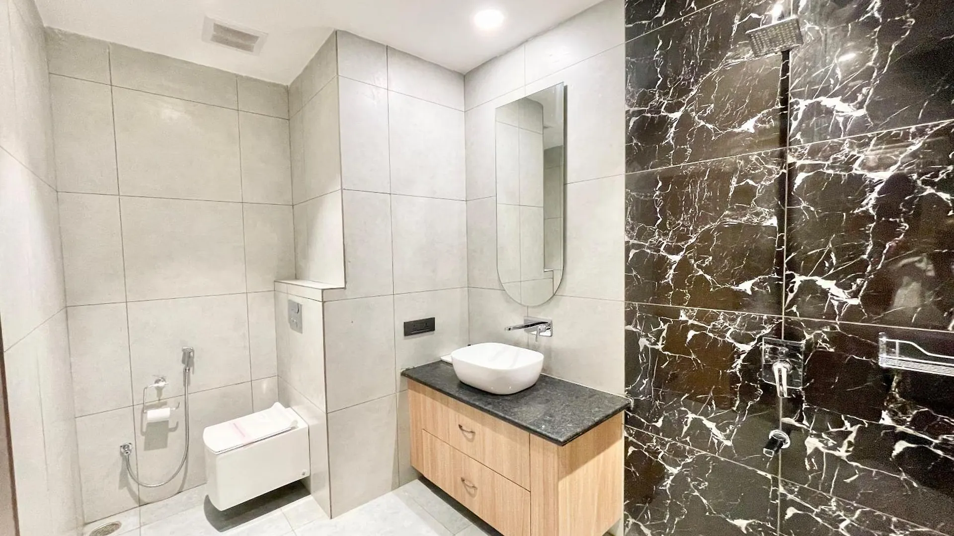 Hotel Well Inn ! Varanasi Fully Air-Conditioned Hotel With Lift-Wifi- Parking Availability, Near Kashi Vishwanath Temple, And Ganga Ghat