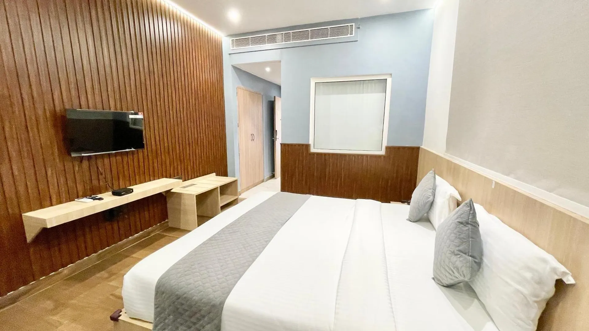 Hotel Well Inn ! Varanasi Fully Air-Conditioned Hotel With Lift-Wifi- Parking Availability, Near Kashi Vishwanath Temple, And Ganga Ghat