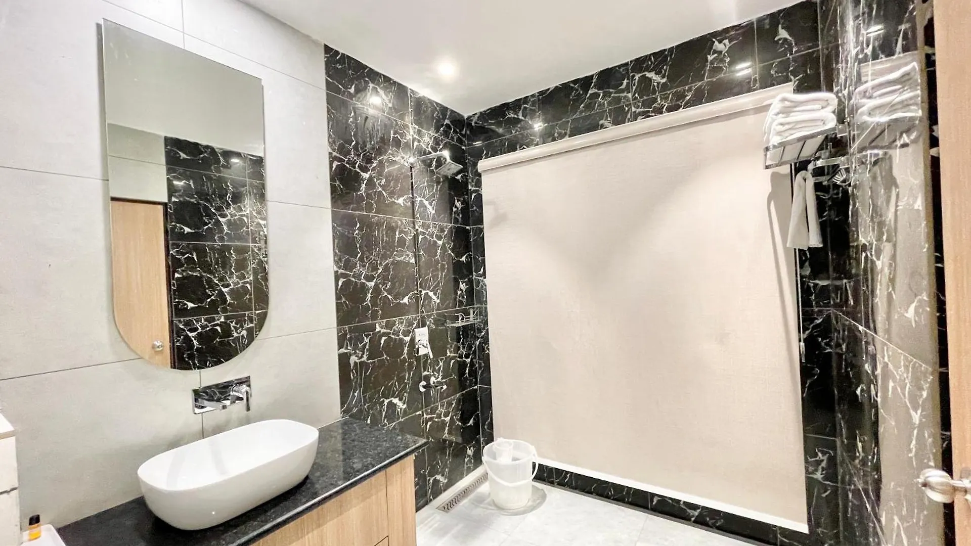 Hotel Well Inn ! Varanasi Fully Air-Conditioned Hotel With Lift-Wifi- Parking Availability, Near Kashi Vishwanath Temple, And Ganga Ghat
