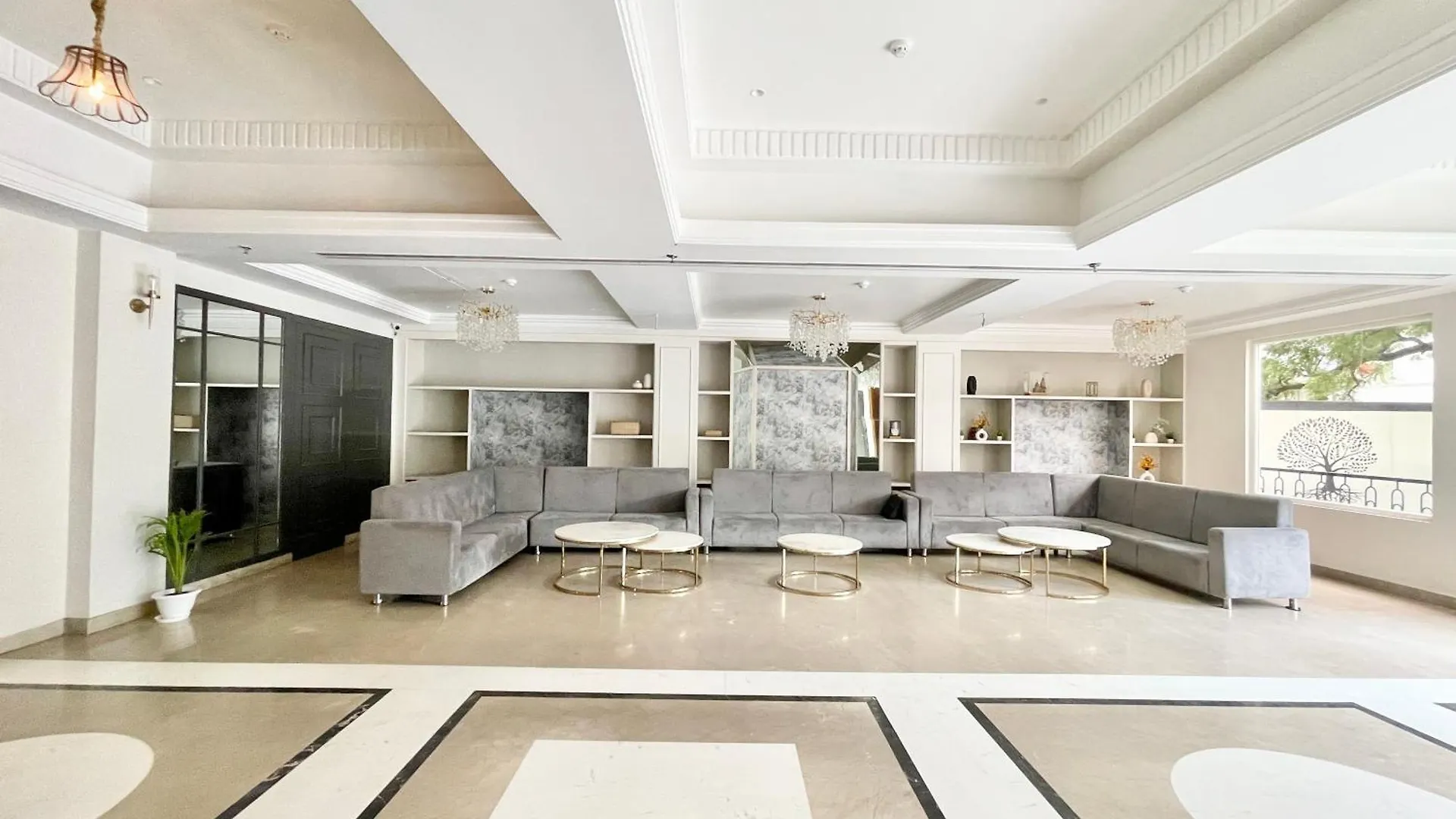 Hotel Well Inn ! Varanasi Fully Air-Conditioned Hotel With Lift-Wifi- Parking Availability, Near Kashi Vishwanath Temple, And Ganga Ghat