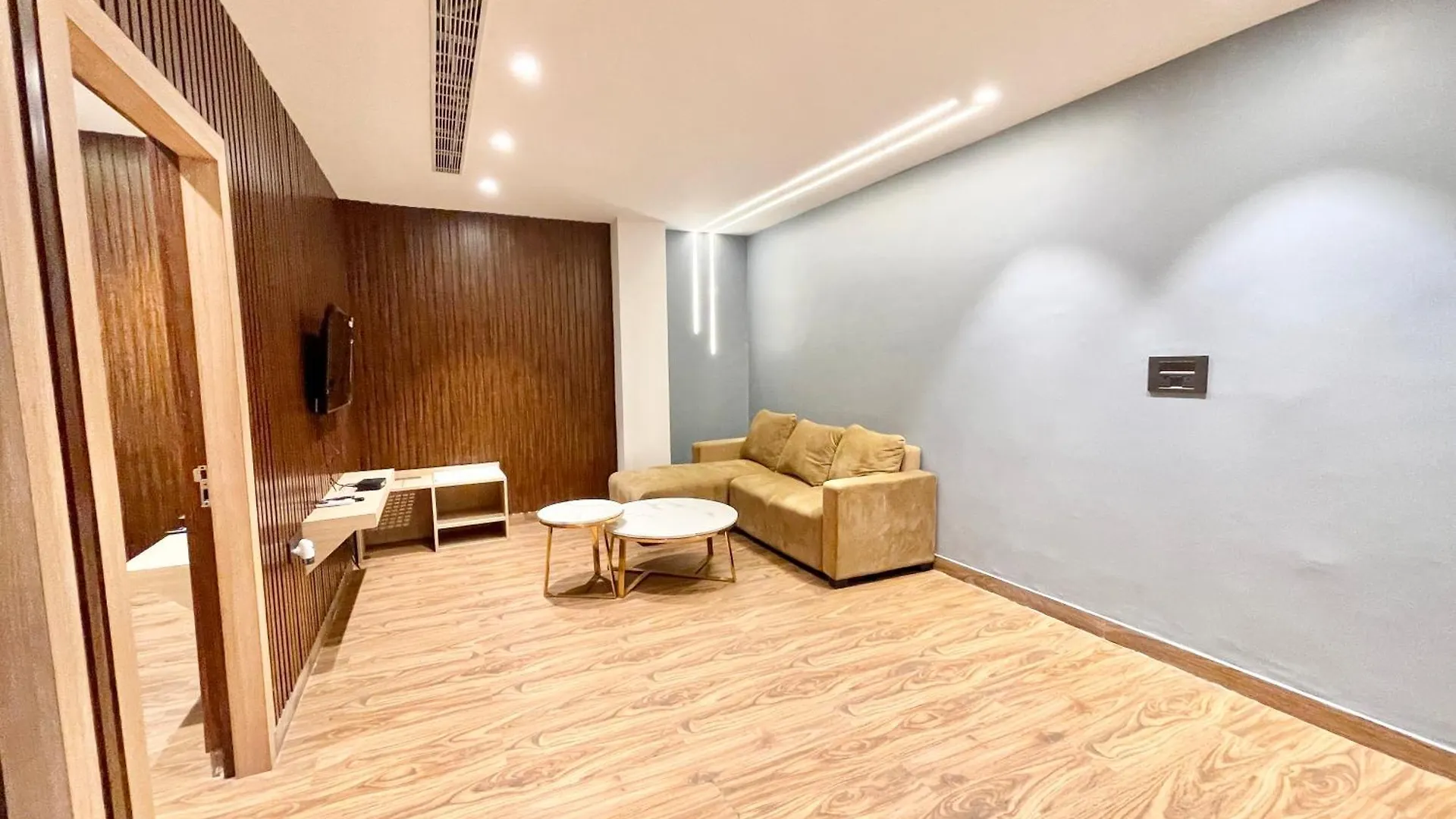 Hotel Well Inn ! Varanasi Fully Air-Conditioned Hotel With Lift-Wifi- Parking Availability, Near Kashi Vishwanath Temple, And Ganga Ghat